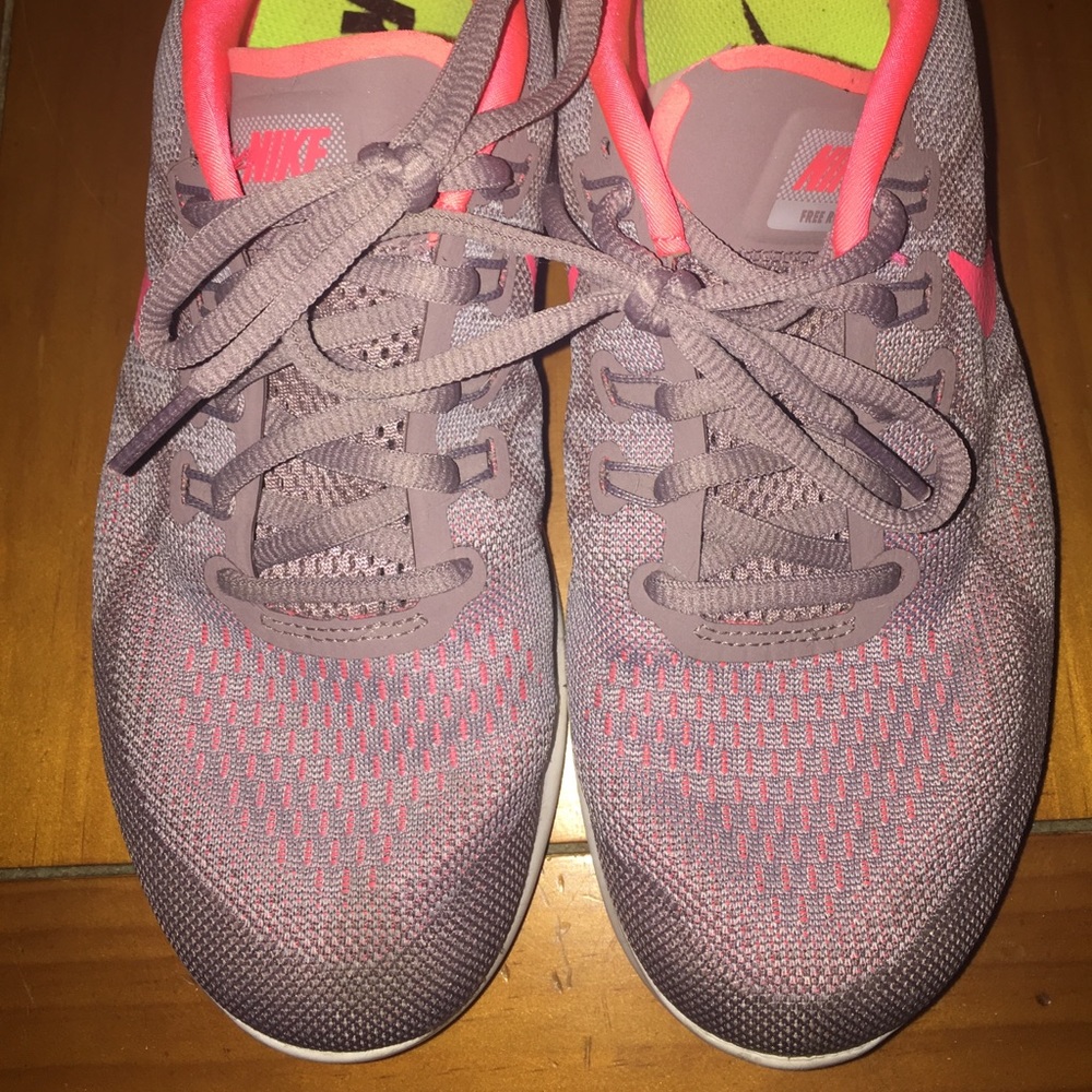 7.5 Nike free RN